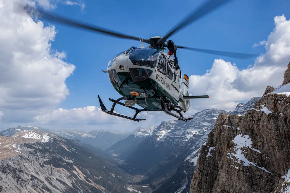 AEROBUZZ : L’Espagne commande 36 hélicoptères Airbus H135