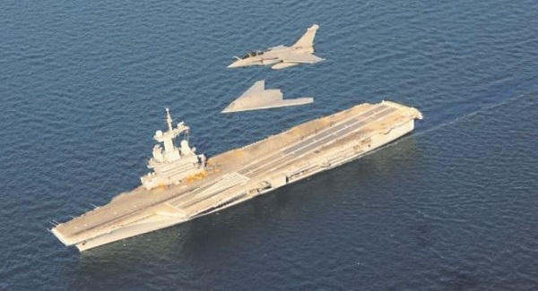 Opex360 : Un député avance l’idée d’un drone de combat embarqué dérivé du nEUROn pour la Marine nationale
