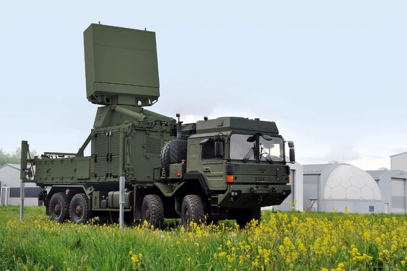 Hensoldt delivers air defence radars for Ukraine in record time/Hensoldt livre des radars de défense aérienne pour l’Ukraine en un temps record