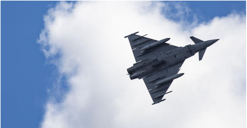 Le Royaume-Uni a envoyé des avions de combat Eurofighter Typhoon FGR4 à la frontière avec la Russie