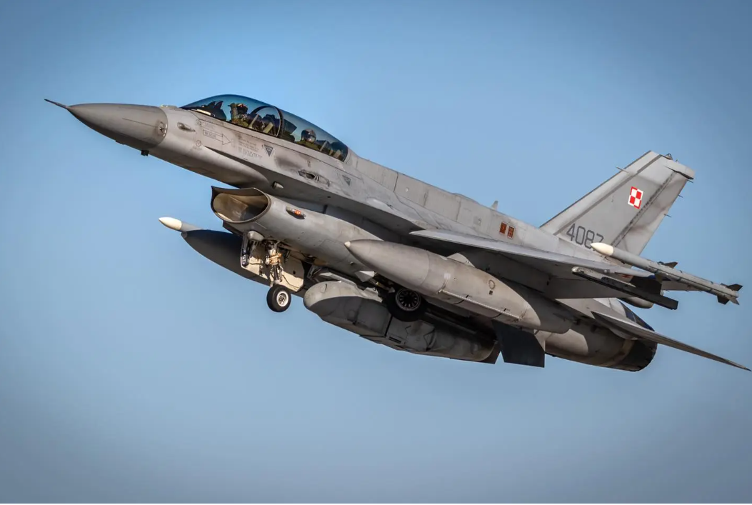 Poland signs $850 million missile deal with U.S.