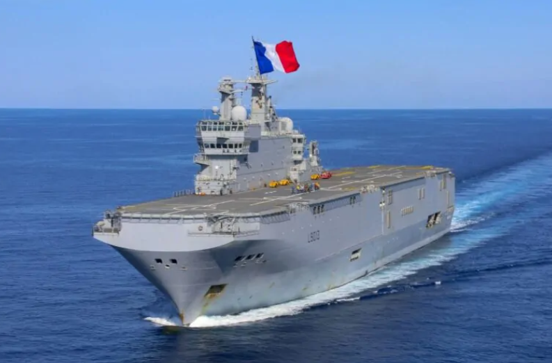 Le monde entier envie le fleuron de la Marine française : le Mistral