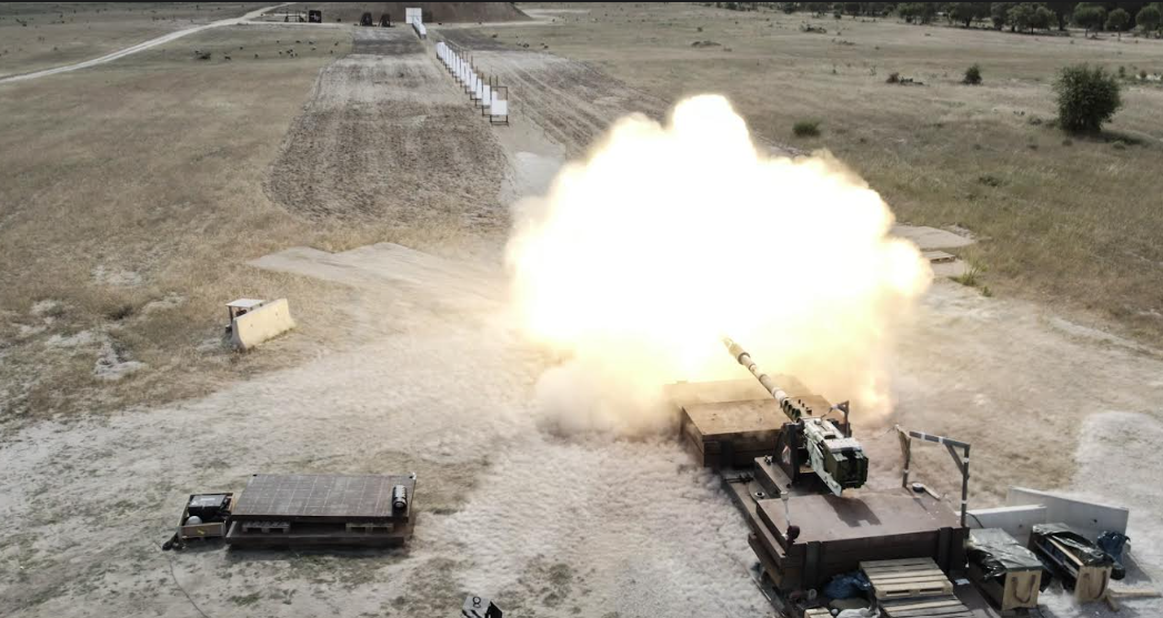 KNDS France expérimente le canon Ascalon de 140 mm pour la nouvelle génération de chars de combat.