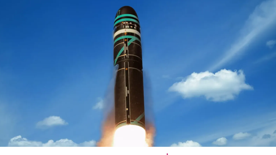 Ils pèsent 50 tonnes et atteignent 20.000 km/h